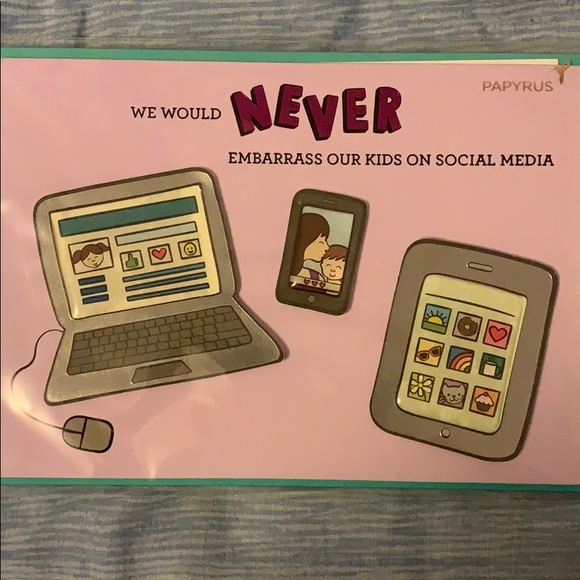 ⚡️5/$30⚡️Papyrus social media moms, MD card - Picture 4 of 6